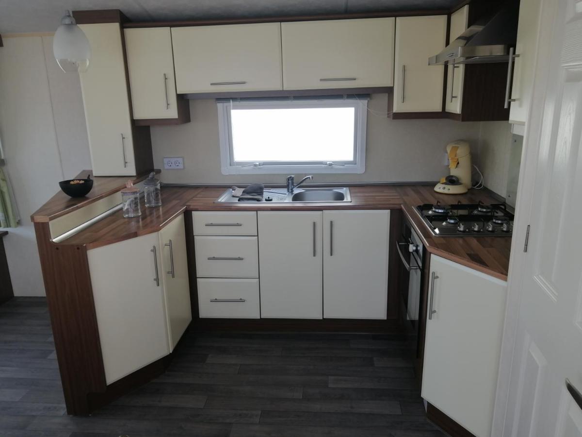 La Chanterie Agreable Mobil-Home Residentiel Normand แซ็งต์-แปร์-ซูร์-แมร์ ภายนอก รูปภาพ